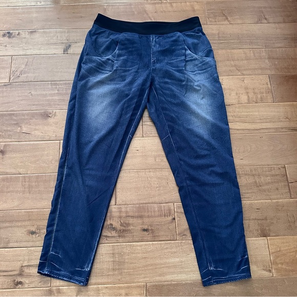 Lucy IndiGO Boyfriend Stretchy “Jeans” Pants / Athletic Pants that appear Denim - Picture 2 of 11